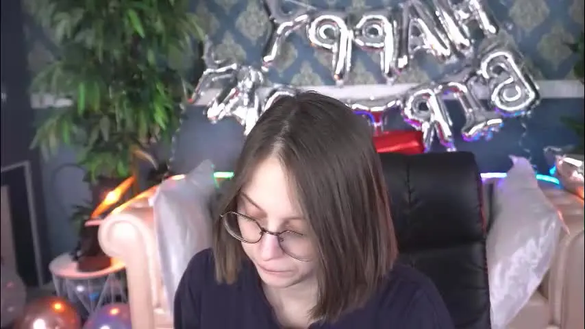 charlywines — In Underwear 3 mins [170 tokens remaining] #tease #sweet #tattoos #domi #littletits