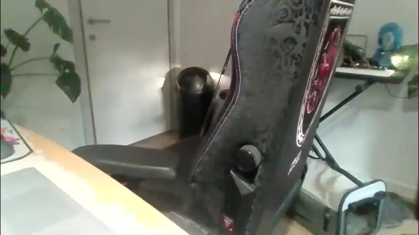 fem_alice_louis_dom — Free slave for a good mistress #submissive #femdom #mistress #nude #slave