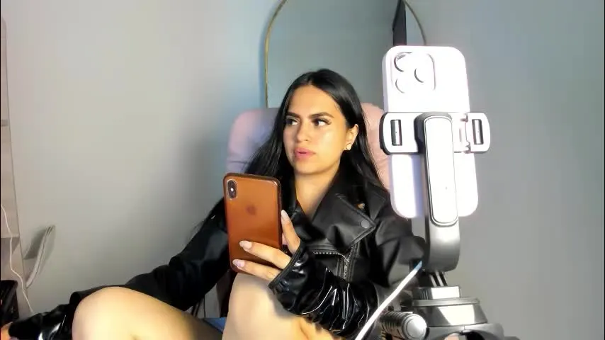 harmony_murr — squirt [1985 tokens left] I have a lot of accumulated juices, I am ready to have a multi-orgasm #orgasm #shaved #lovense #bigboobs #18