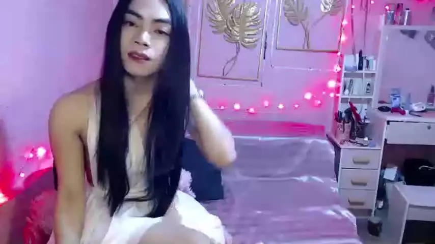 janna_petite — hi im janna im new here looking for serious #asian #bigboobs #singlemom #new [998 tokens remaining]