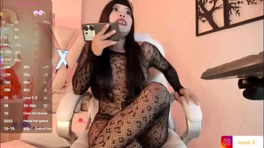 nanit_l — ¡¡can you help me to squirt, intagram nanit_ll!¡¡ #fuckmachine #c2c #heels #german #anal