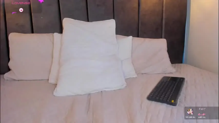 paulinasilver — GOAL: ♥ DOMI CLIT STAND UP ♥ NEXT GOAL #bigboobs #deepthroat #squirt #natural #feet