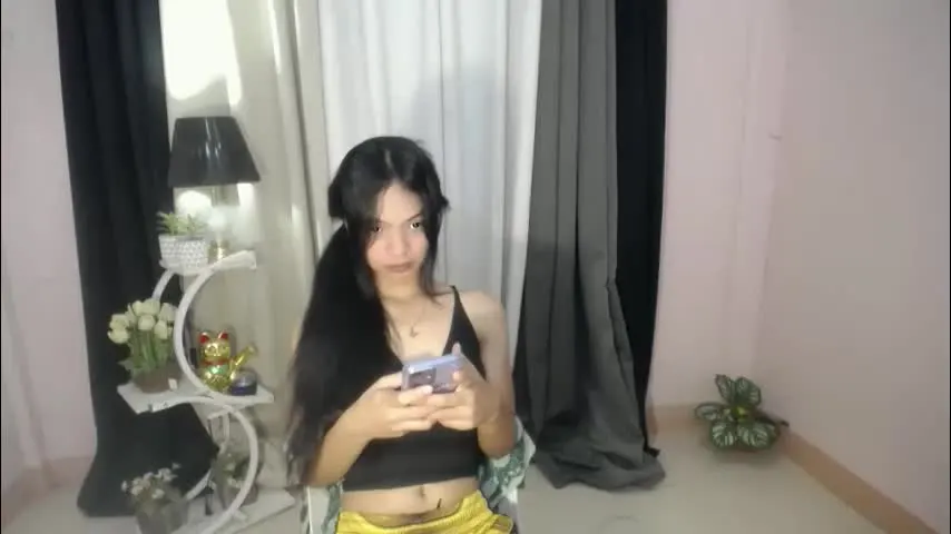 princess_luxe — im new here lets appreciate each other here #new #pinay #petite #young #asian [699 tokens remaining]