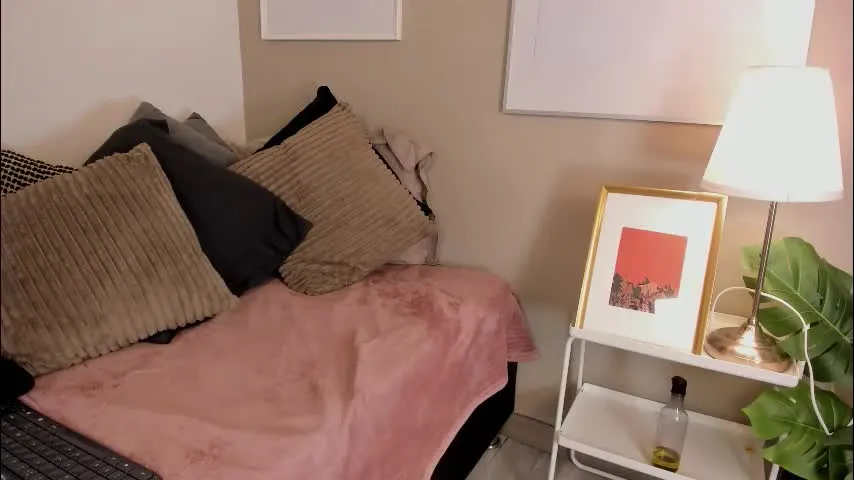 _ladysacarlett_ — Explore my naked body [76 tokens left] Hey, it's my first day, will you teach me how to fuck here?. PVT and C2C Open