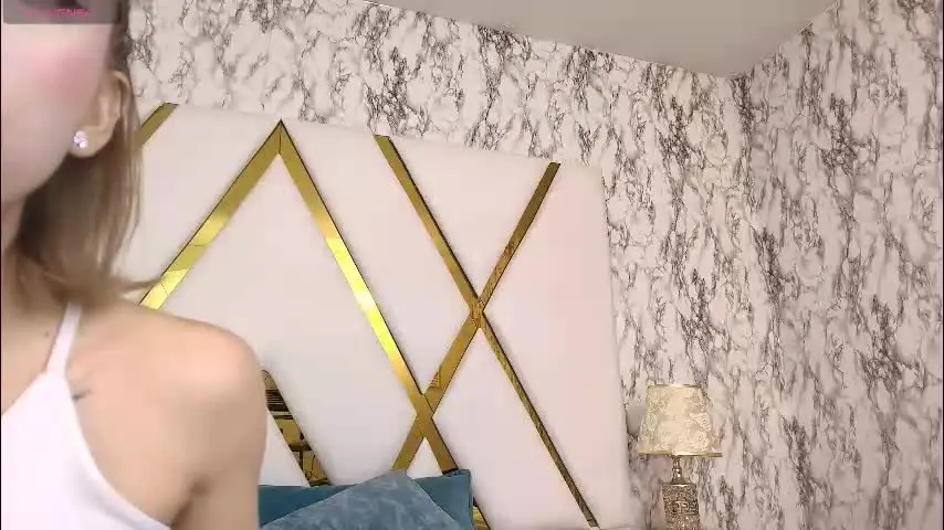 alanahell_ — GOAL: SHOW SEXY TITSS🍌🔞 [27 tokens remaining] Welcome to my room! #FEET #LATINA #PETITE #LOVENSE #NEW