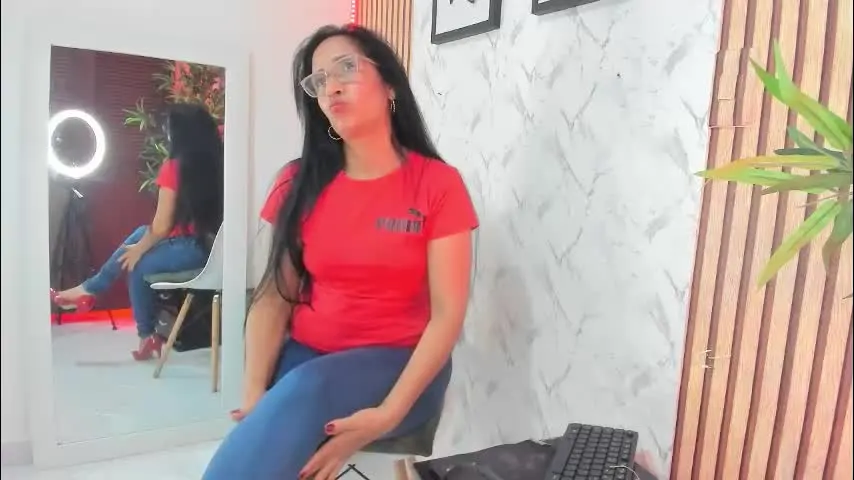 annaarela — GOAL: tease my pussy with your precummy cock👠 [89 tokens remaining] a mature woman who wants to be undressed 👠 #mature #heels #mommy #jeans #squirt