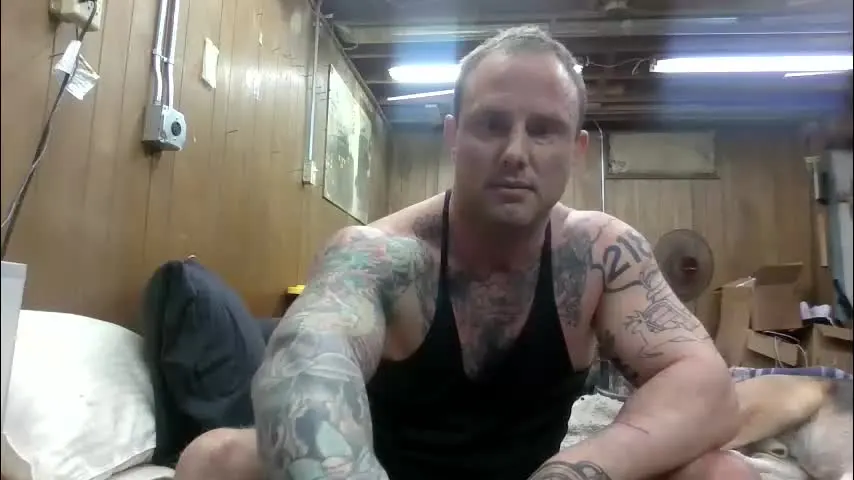 lootown_319 — Masturbate all over for you [7435 tokens remaining]