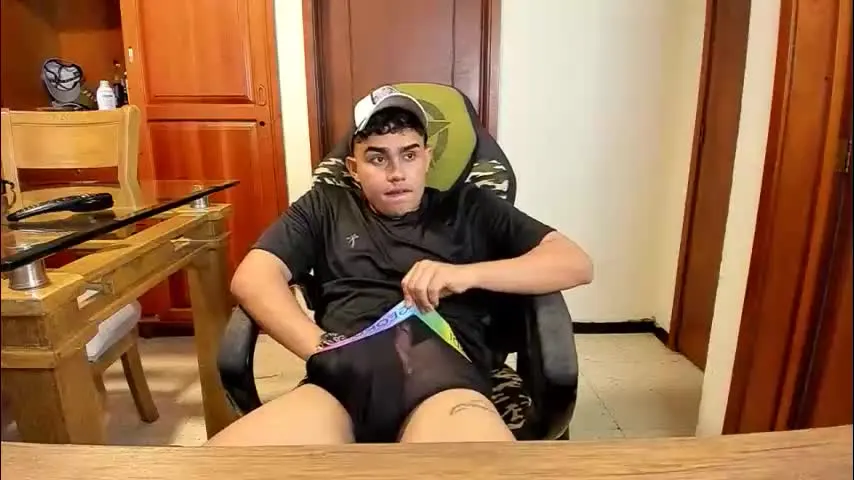 louis_moreau — Naked [600 tokens remaining]