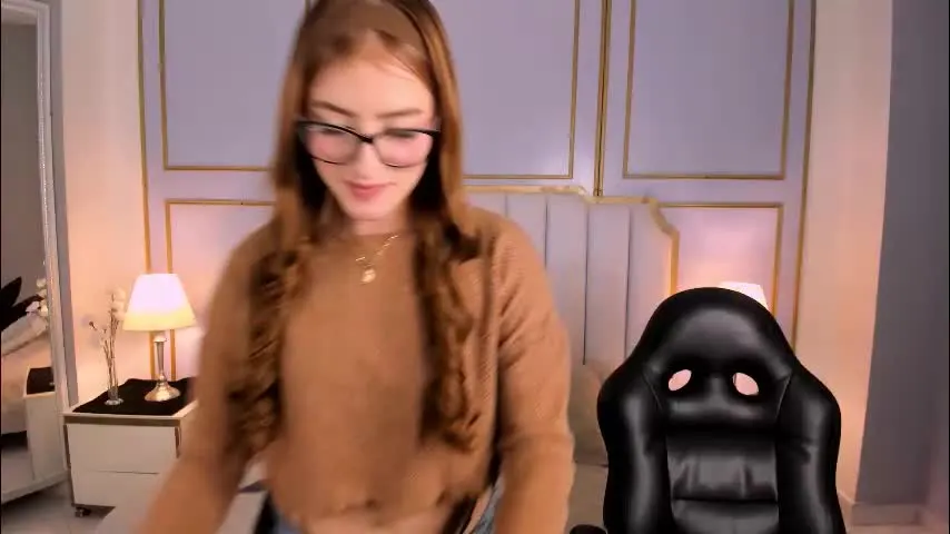 nicoll_6 — Let's know each other and have fun ⭐ - Goal: ⭐RUB PUSSY CLOSEUP [66 tokens left] #redhead #squirt #latina #glasses #anal