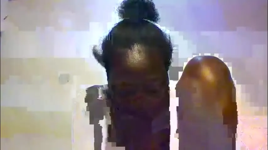 sexy_chubby01 — finger pussy #ebony #bigboobs #new #daddys girl [200 tokens remaining]