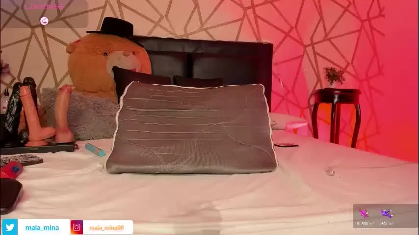 sharon_smiith_ — show squirt!! #ebony #18 #skinny #latina #squirt [1029 tokens remaining]