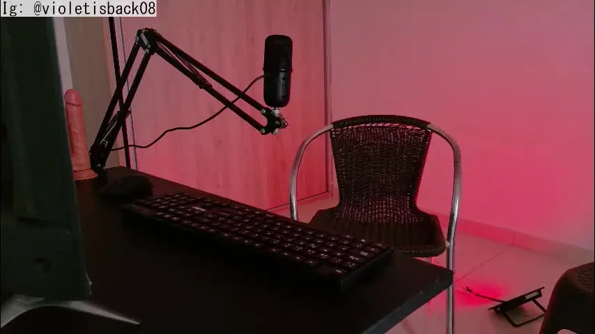 violeet_ds — GOAL: Squirt in my Feet [469 tokens remaining] Welcome! Come discover everything I can do with my feet. #feet #bigfeet #toes #longtoes #soles