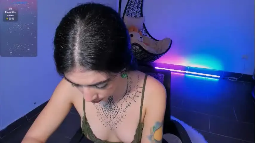 ninamonroee — BLOWJOB [80 tokens remaining]