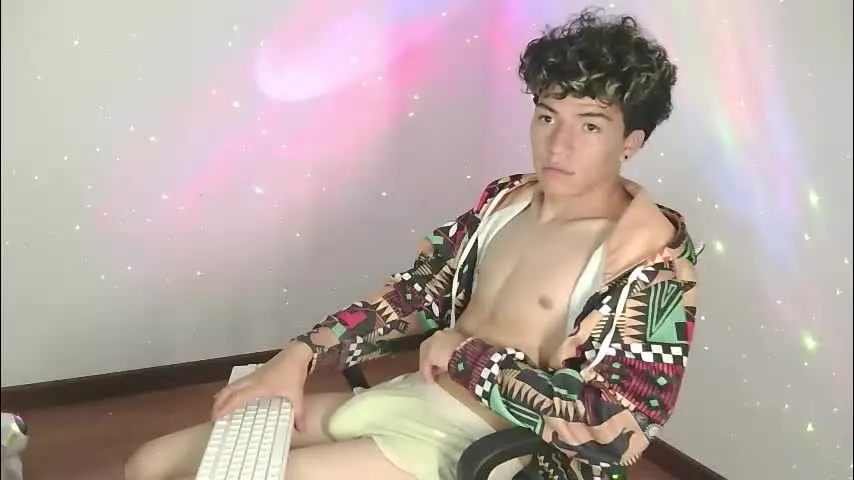 rofflust — First day! Don’t miss it 🔥 CUM SHOW! [1993 tokens remaining] #18 #new #twink #young #cum