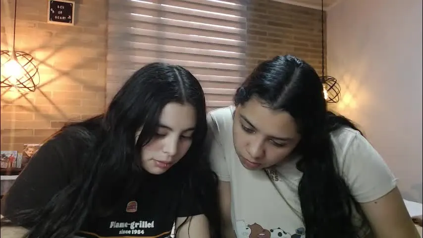 scarlett_evance — 🔥 Hot goal: two girls increasing the tension little by little 👑 - PVT IS OPEN #lesbian #couple #bigass #bigboobs #squirt [741 tokens remaining]