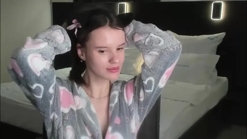 soft_pawsy — Welcome to my room. This is my first day.😘💕 #new #nonude #young #skinny #teen