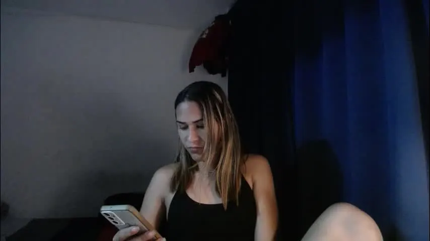 isaura_latina — Idara Trovo