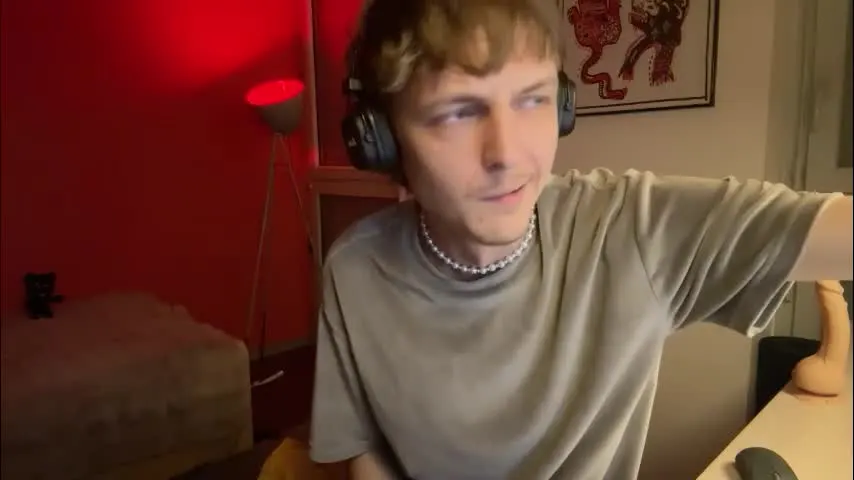 mimiro12 — Macron #bi #Skinny #Findom #Young #new [959 tokens remaining]