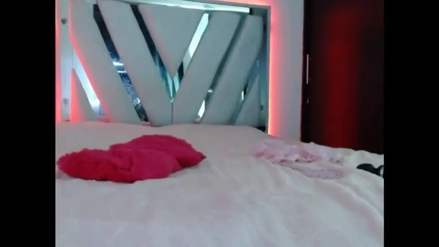 grenlove19 — WOOOOWWW !!!!! THANKKKKS YOU ❤️‍🔥 [96 tokens remaining]