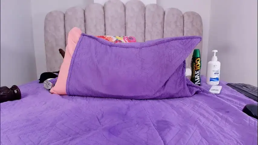 shelsy_loreds — Welcome to my room, hello guys, if I reach my goal show squirt ❤❤ #anal #squirt #teen #milk #new [190 tokens remaining]