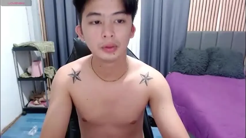 _urmanpatrict — GOAL: Sexy Dance [285 tokens remaining] Welcome to my room! #asian #femboy #hairy #twink #new