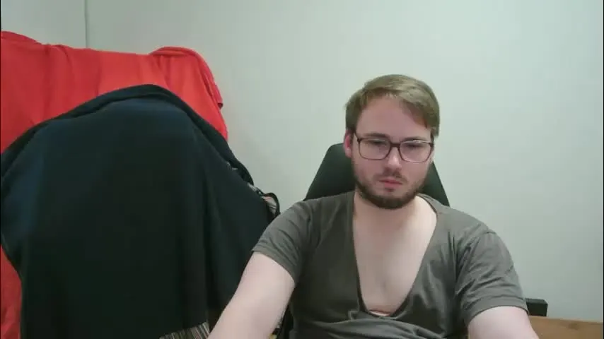 iwantfucknow — Shirt off #horny #german #teen #lovense