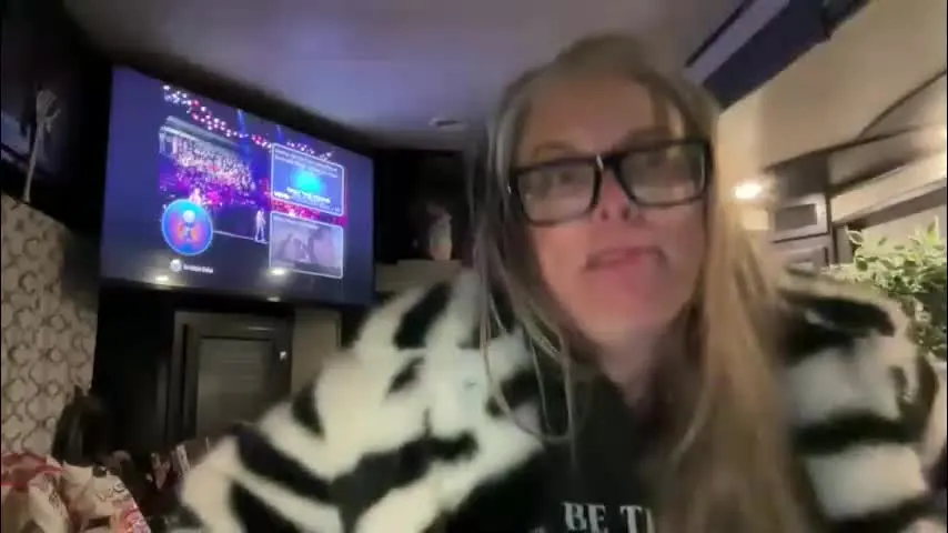 prissydora — prissydora