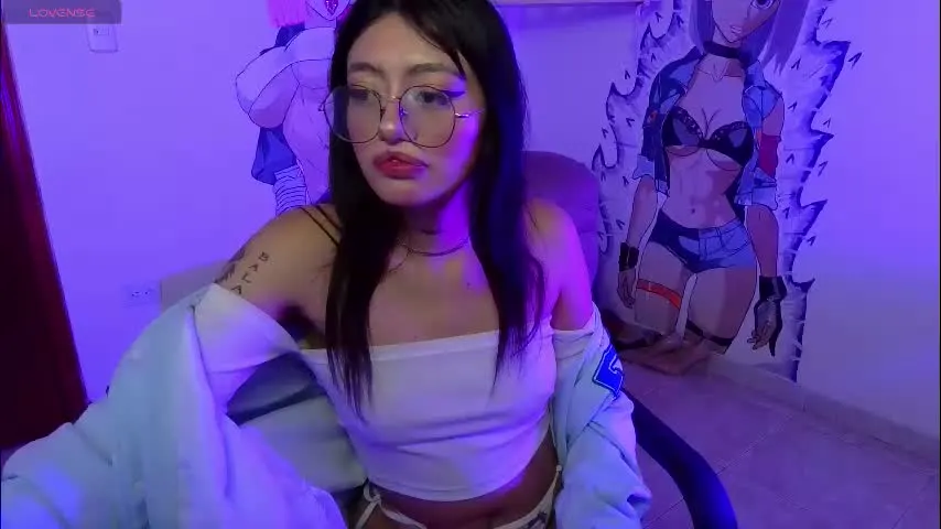 zoe__ruiz — 💋💜hey guys 💋💜 #smoke #18 #squirt #skinny #deepthroat