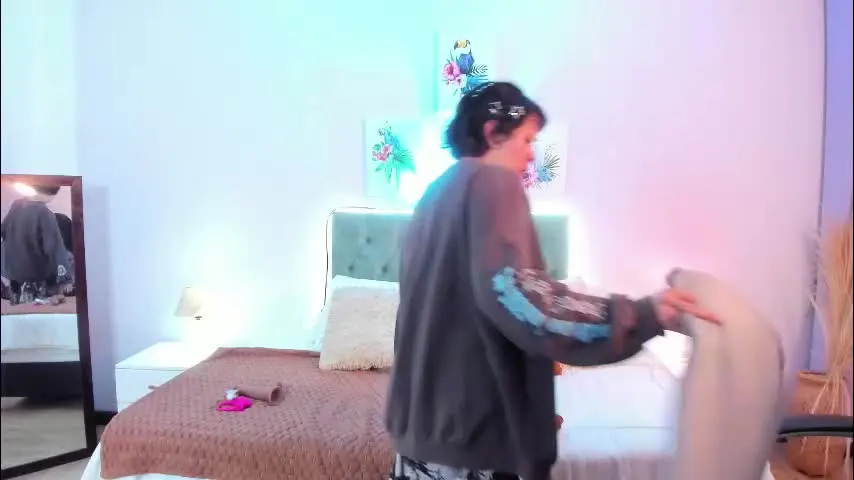 saskia_vellour — GOAL: Blowjob POV & swallow [0 tokens remaining] I´m Saskia And I would love to meet you #smalltits #british #squirt #teen #deepthroat