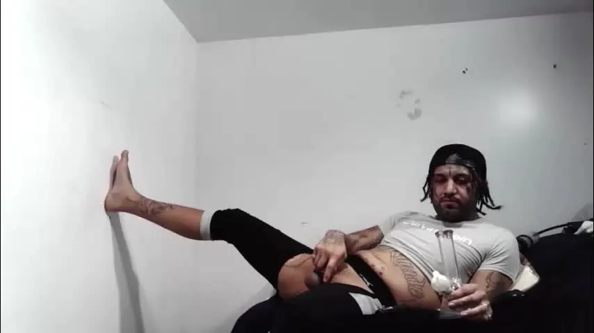 slutyboykraxy — Slutyboykraxy's room