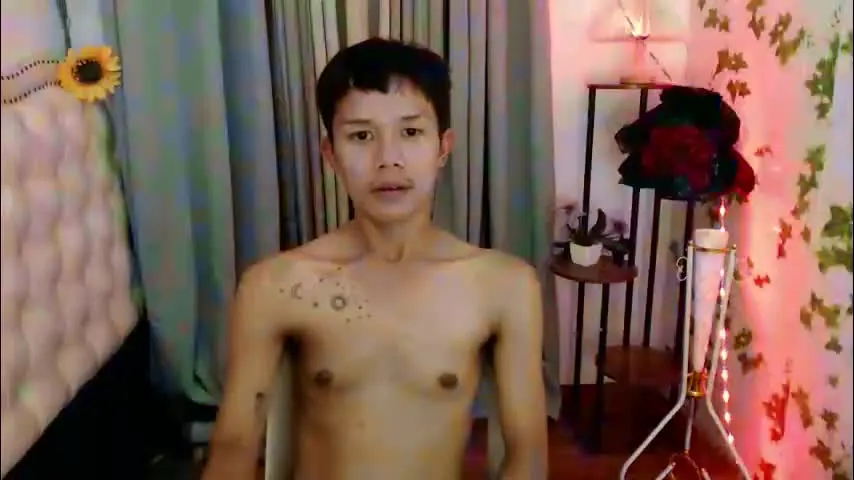 xxronnie — HELP ME TO CUM!! USING PVT!! Goal: #NEW #ASIAN #FEMBOY #BIGCOCK [2216 tokens remaining]