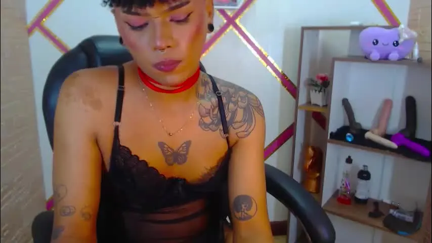 aaronbakers — 🖤🍆💦💦PLAY WITH ME💦💦🖤🍆 /🖤PVT is open🖤 / 🖤Menu Is Active🖤 999 #ebony #bigcock #trans #sissy #femboy [993 tokens remaining]