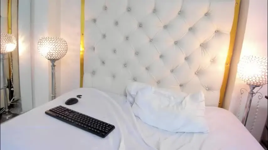 eyi_varons — My first day / GOAL : nude all with fingering pussy #skinny #smalltits #new #feet #legs [270 tokens remaining]