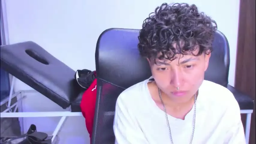 im_mathias — GOAL: naked [86 tokens remaining] 😈🖤 #ftm #tomboy #lovense #skinny #anal