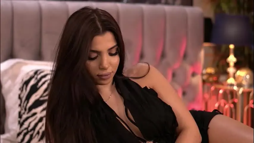 nicolecellini_ — Broadcasting love — tune in, it’s all for you.❤ 💕 - Goal: My body remembers every touch of love💕 #brunette #bigboobs #lovense #shy #daddy