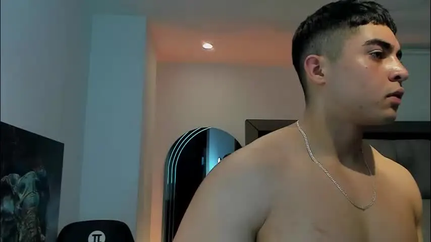 tyler_king11 — cumshot #new #latino #muscle #lovense #bigcock [928 tokens remaining]