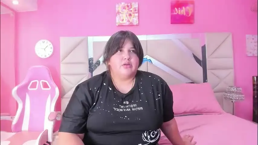 lucas_and_lily — GOAL: show Ass [69 tokens remaining] Delicious curvy Latina wanting to be fucked 🔥 #bigboobs #daddysgirl #chubby #curvy #18