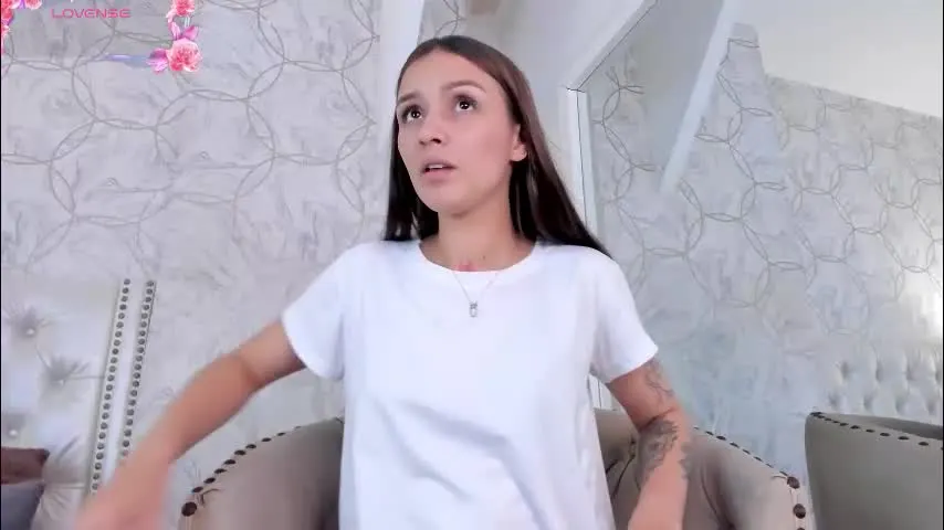 millie_byers — Current Goal: Harder at 33 tokens -- Give me all your cum 💦💦💦 #milf #latina #skinny #milk #smalltits [19 tokens to goal]