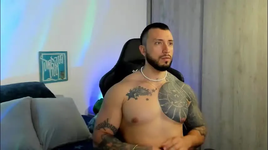 dave_max93 — NAKED [149 tokens left] #cum #lovense #bigass #muscle #bigcock