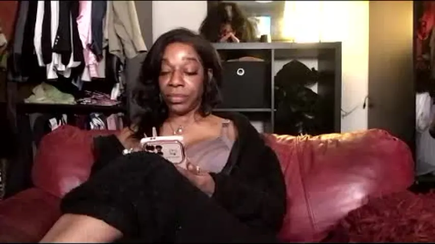 blkgirl4whtmale — Watch me work Voyer Cam [1000 tokens remaining]