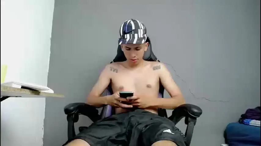 damien_444 — CRAWL 5 ROUND NAKED🍑 [65 tokens left] #twink #young #skinny #ass #18