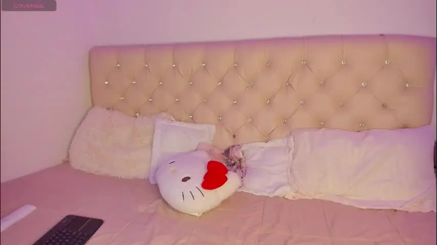 ebonygoddes03 — Give me a tokens for makes me happy! - Multi Goal: Lets play and ask how u want the cum! [329 tokens left] #ebony #amputee #squirt #shaved #lovense