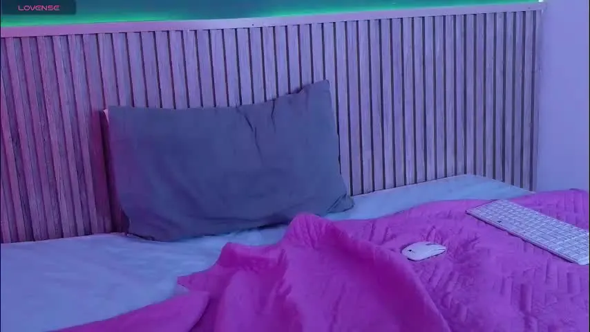 charlotteanal — Goal: ❤️Twerk #trans #bigass #twerk #ebony #18 - Next Goal: ❤️Show ass + oil