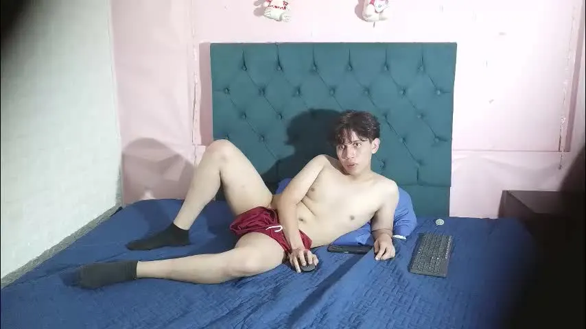 stripcar2026 — show cum #feet #bigass #cum #gay #bigdick #new [800 tokens remaining]