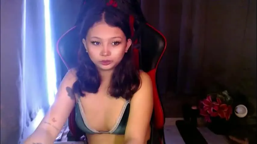 vernalovesyou — i am new here hope we enjoy together #pinay #petite #small tits #all natural [1000 tokens remaining]