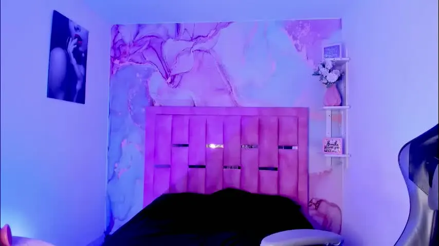 charlottegreyy_ — Put me on doggy + spank me x 10 🍑😈💦🍆🍑 #curvy #spank #new #latina #bigass [23 tokens remaining]