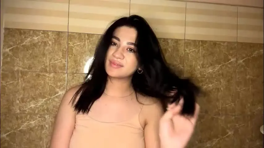 roxaneberrell — Goal:mash boobs ^^ Hello! I'm Aylin and this is my first week here ^^ Let's have some fun :3 I'm #18 #new #cute #teen #bigboobs [55 tokens remaining]