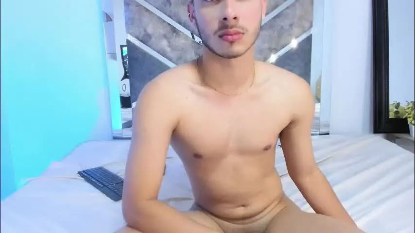 apolo_grayy — Current Goal: Take off pants at 22 tokens -- Next Goal: Use briefs -- Hi! today's my first day here, Come over and give me a welcome! #twink #bigass #bigcock #latin #teen [17 tokens to goal]