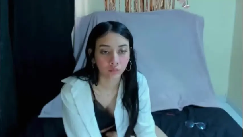 kitty2491 — dildo in pussy [200 tokens remaining]