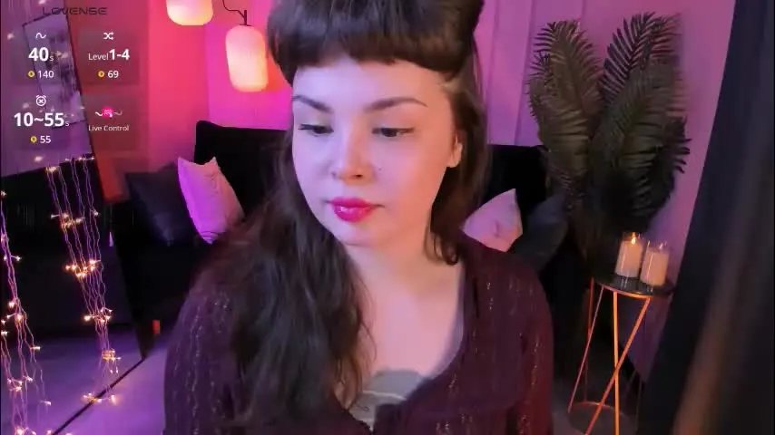 maya___muse — Heyy, I'm new here, support my mood and make me happy;) #new #young #curvy #c2c #kinky [534 tokens remaining]